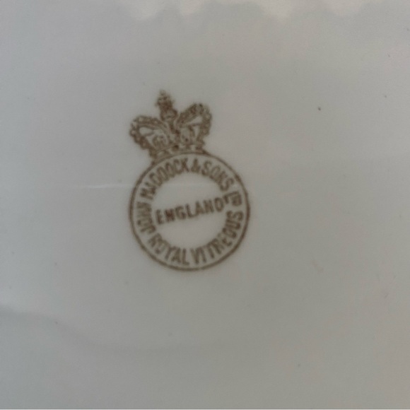 Vintage MADDOCK & SONS," "ENGLAND," and "ROYAL VITREOUS."  Platter 15 x 11 - Picture 3 of 3